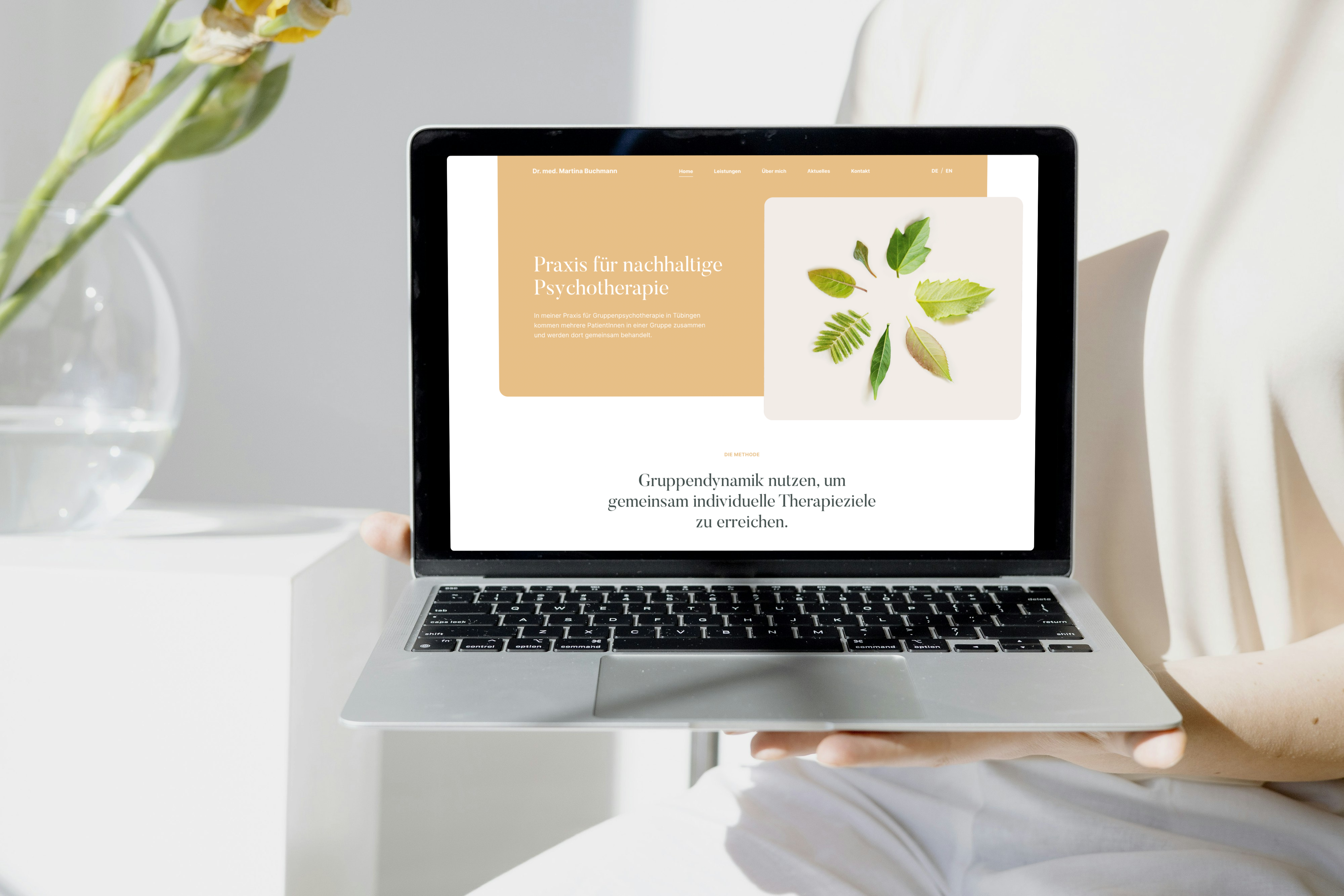 Dr. med. Buchmann, MacBook Mockups Website